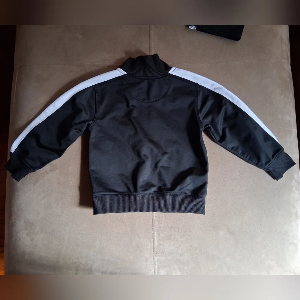 SOLD Nike Toddler Track Set with Side Stripes - Picture 4 of 10